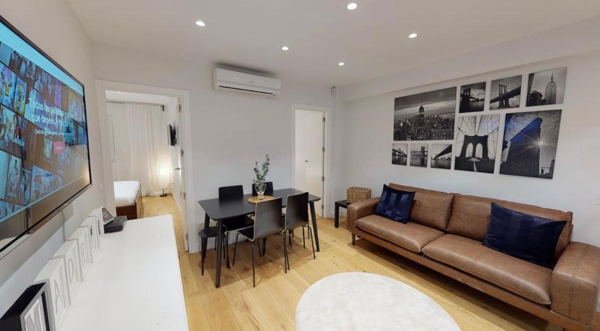 Edsam Brown Madrid Appartement Buitenkant foto