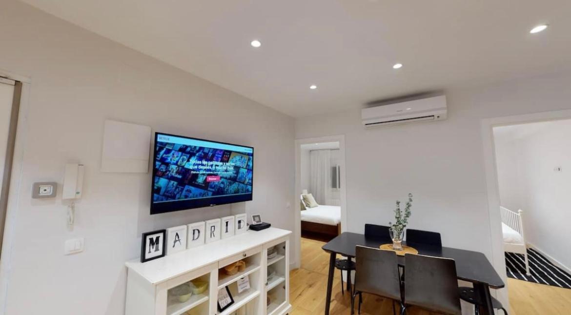 Edsam Brown Madrid Appartement Buitenkant foto