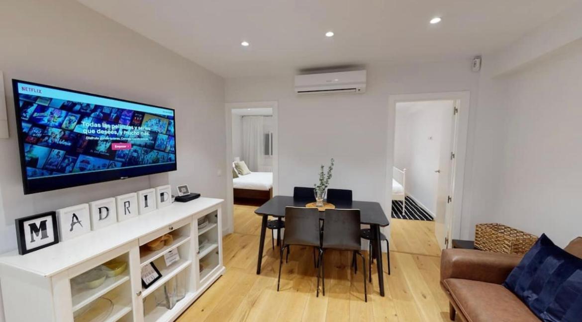 Edsam Brown Madrid Appartement Buitenkant foto