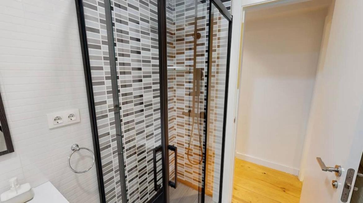 Edsam Brown Madrid Appartement Buitenkant foto